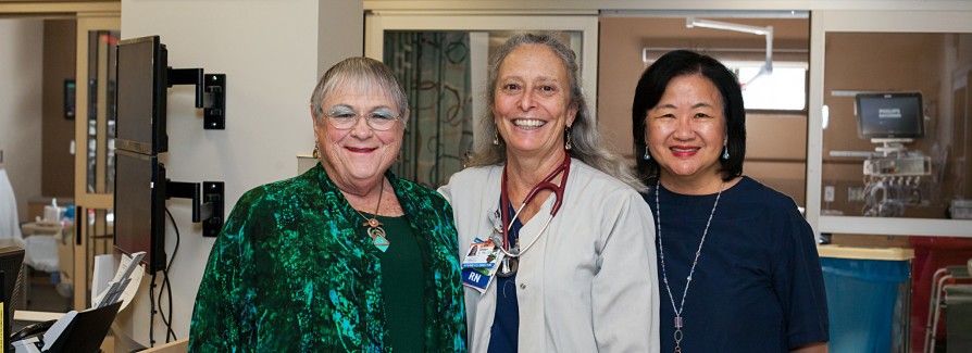 Joan Gellert-Sargen with ICU Nurses