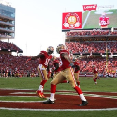 49ers players on the field