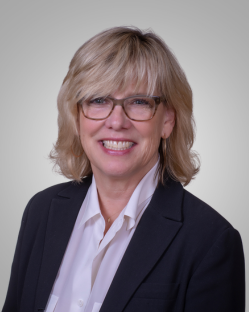 Portrait of Kristen Yetter